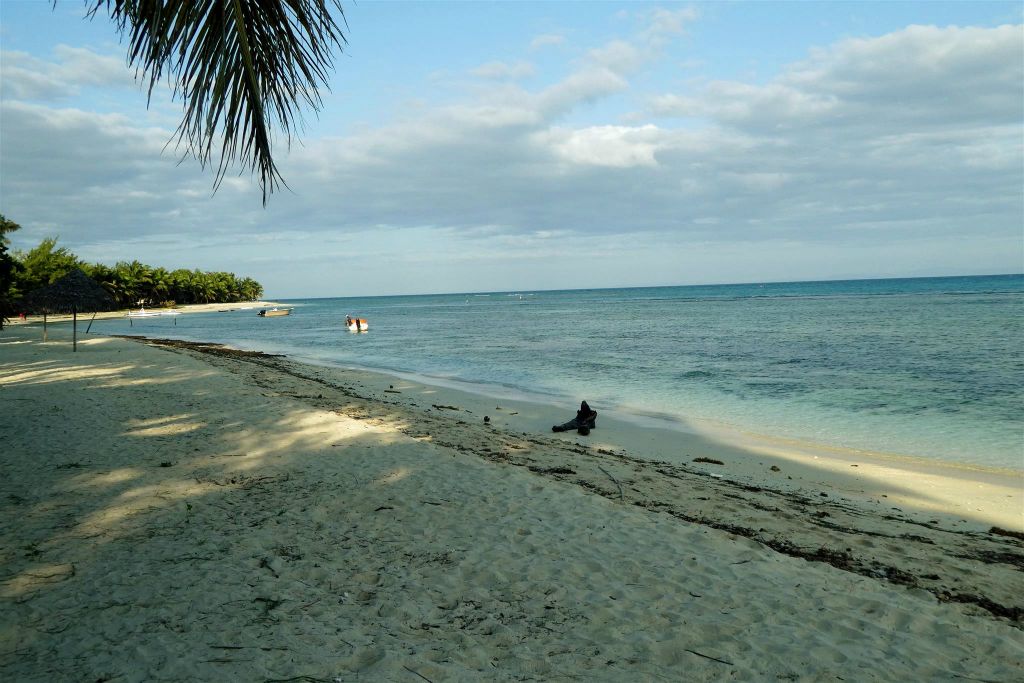 ÎLE AUX NATTES - een strand