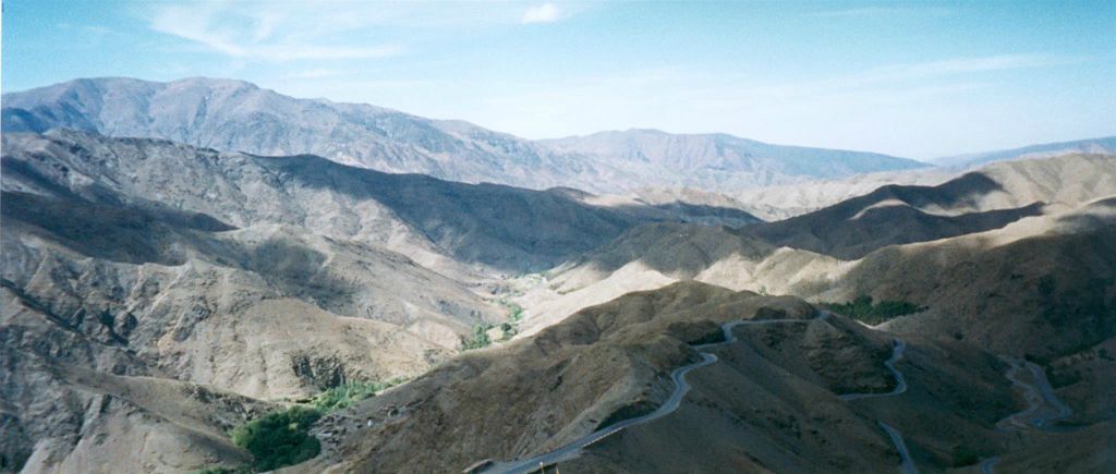 ZAGORA -> MARRAKECH - het uitzicht over het hooggebergte