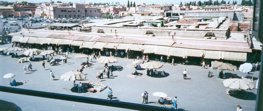 MARRAKECH - het uitzicht over het Djemaa El-Fna plein