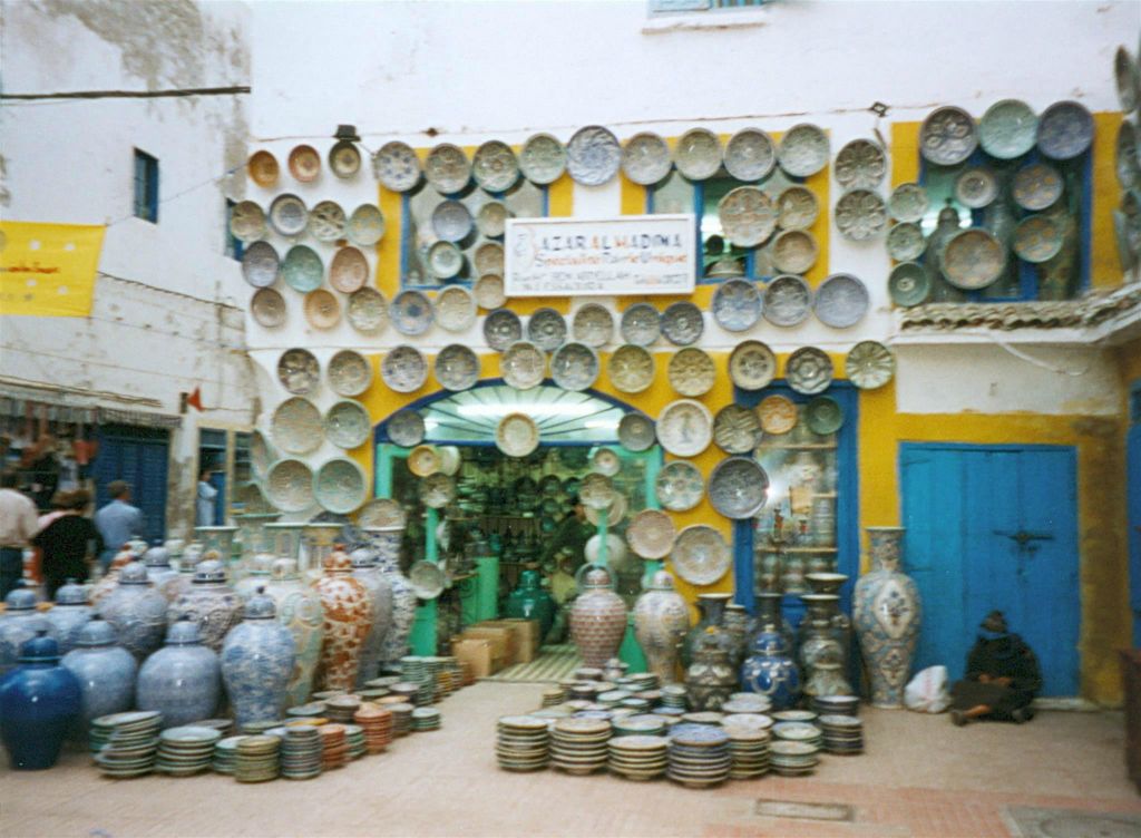 ESSOUIRA - een winkel met keramiek