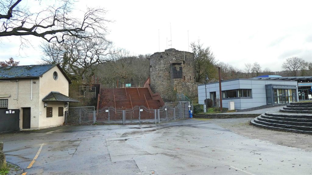 SANKT GOARSHAUSEN - het bezoekerscentrum op de Loreley rots