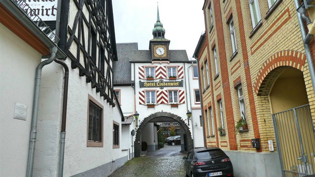 RÜDESHEIM AM RHEIN - een toegangspoort van het hotel Lindenwirt