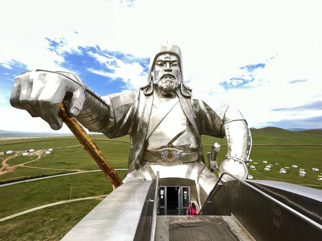 TSONIJN BODOG - het Genghis Khan ruiterstandbeeld bij het Genghis Khan standbeeldencomplex