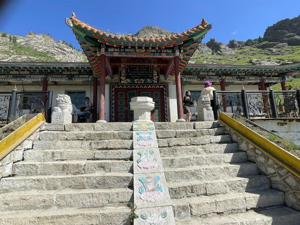GORKHI TERELJ NATIONAL PARK - de Aryabal meditatie tempel