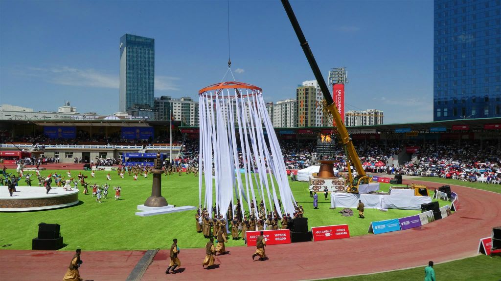 ULAANBAATAR - de openingsceremonie van het Naadam festival in het nationaal sportstadion