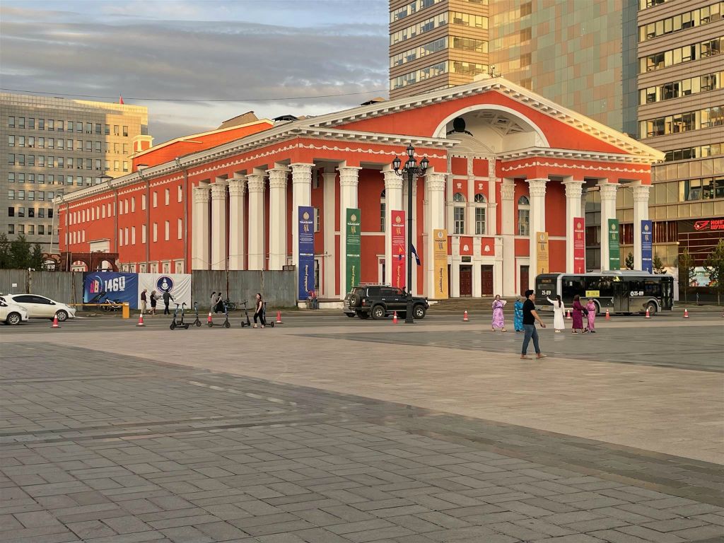 ULAANBAATAR - het Mongoolse staats academisch theater voor opera en ballet
