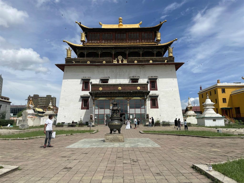 ULAANBAATAR - de Megzed Janraiseg-tempel van het Gandanklooster complex