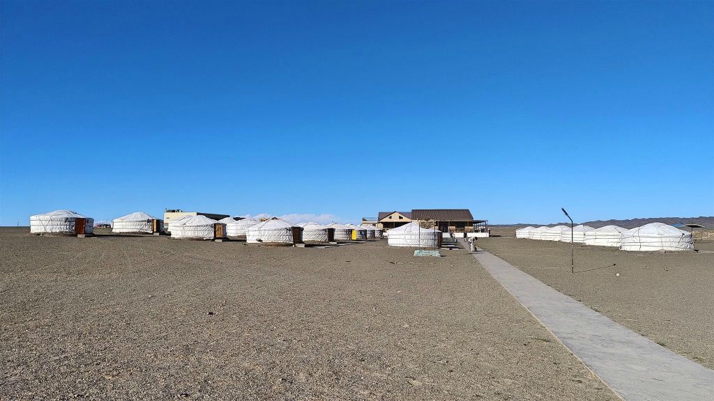 KHONGORYN ELS - de Gobi Anar Ger lodge in de Gobi woestijn waar we verbleven