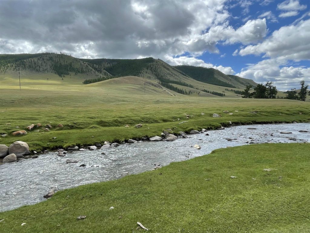 KHORGO TERKHIIN TSAGAAN NUUR NATIONAAL PARK -> SHINE IDER - het landschap onderweg