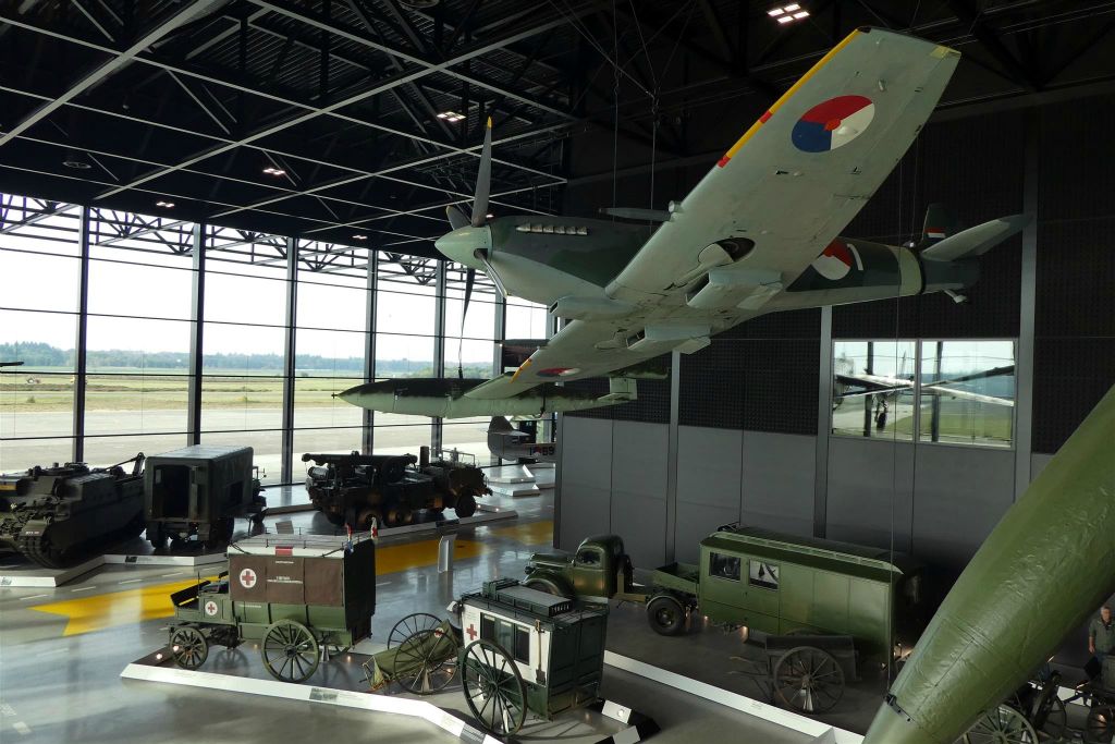 een Supermarine Spitfire L.F. Mk. IX (1946-1954)