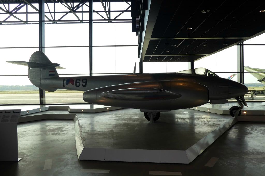 een Gloster Meteor F.MK.4 straaljager (1948-1957)