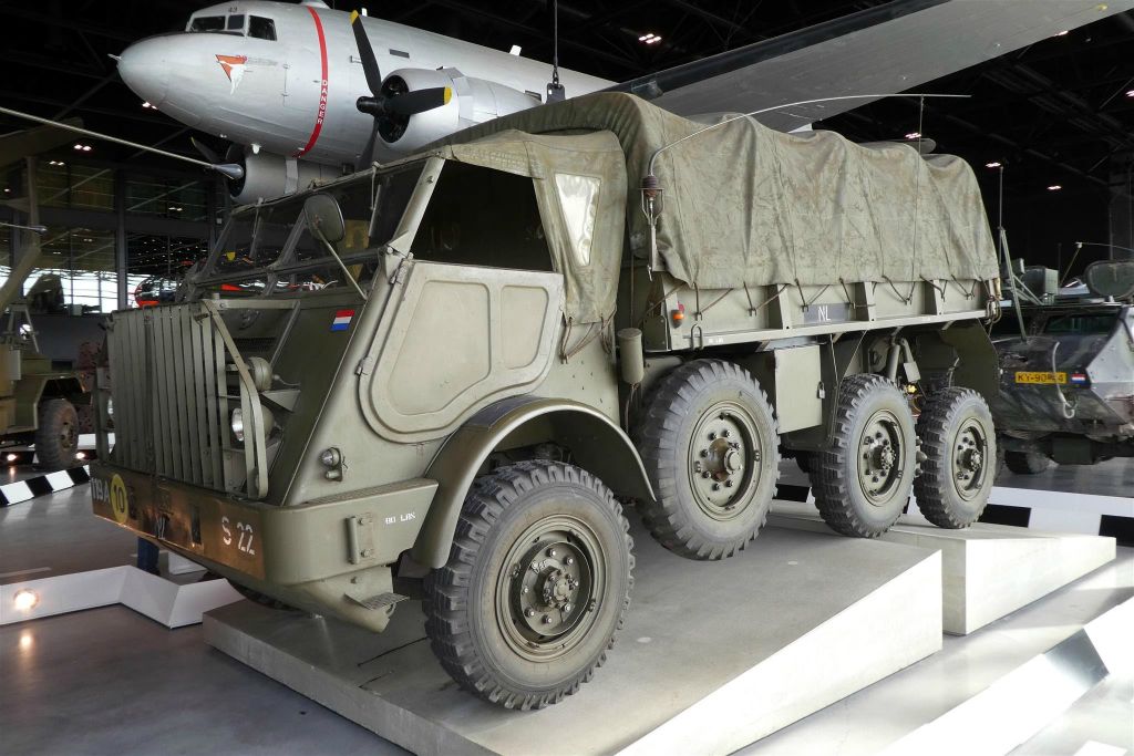 een Daf YA 328 artilleriertrekker (1956-1995)