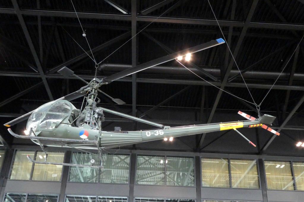 een Hiller OH-23C 'Raven' helikopter (1955-1964)