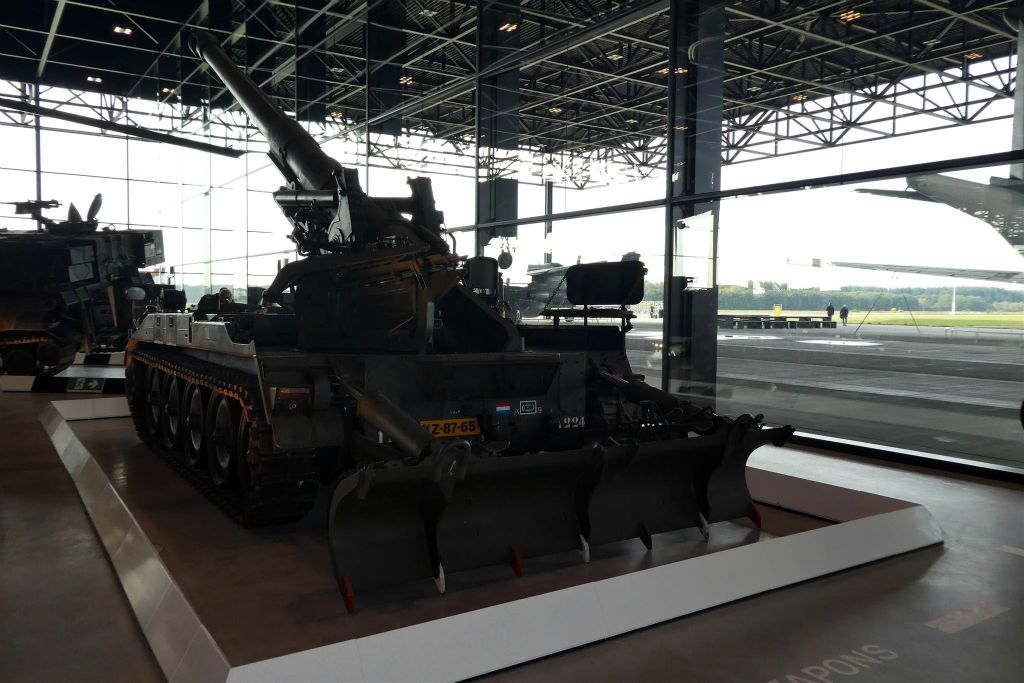 een M110A2 gemechaniseerde Houwitser tank (1968-1991)