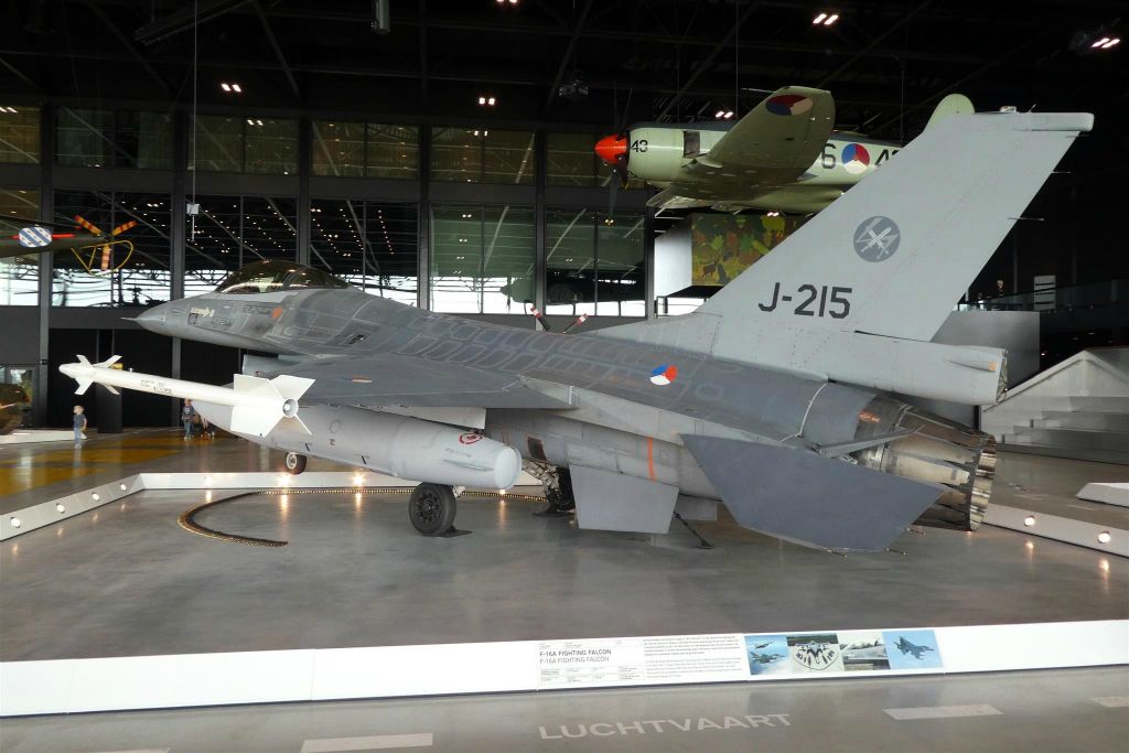 een F16A Fighting Falcon straaljager (1979-1992)