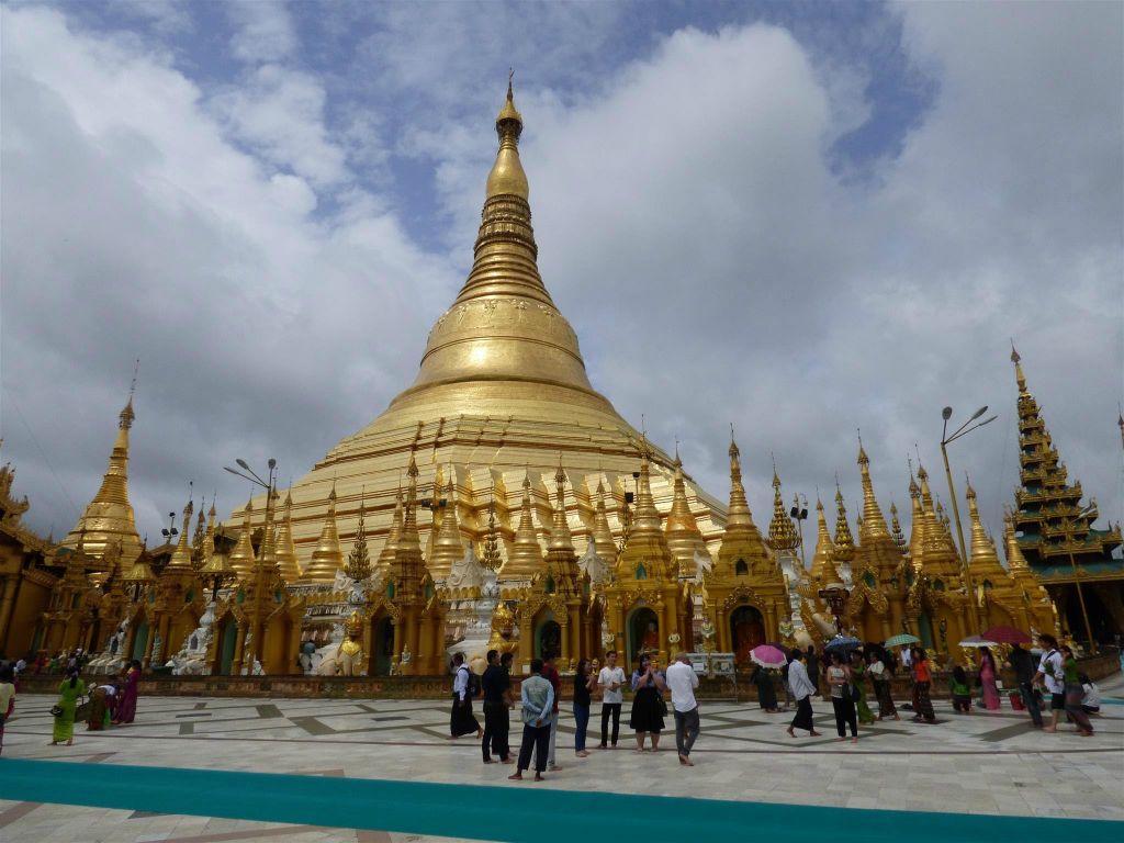 YANGON - de Schwedagonpagode