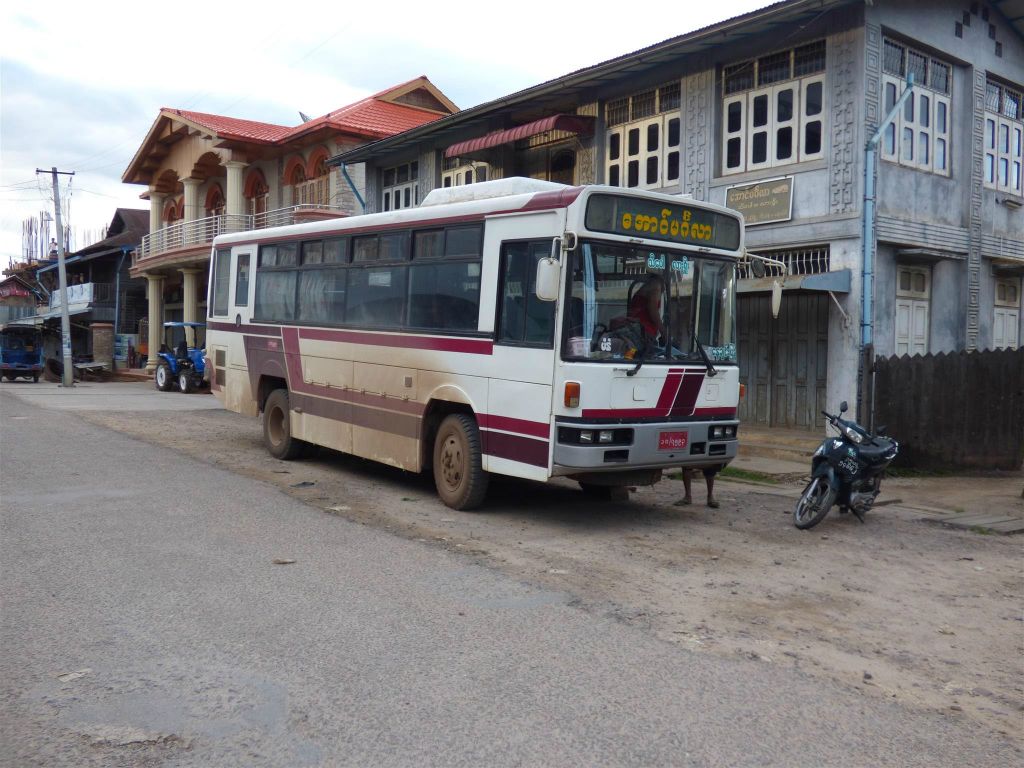 HSIPAW - een lokale bus