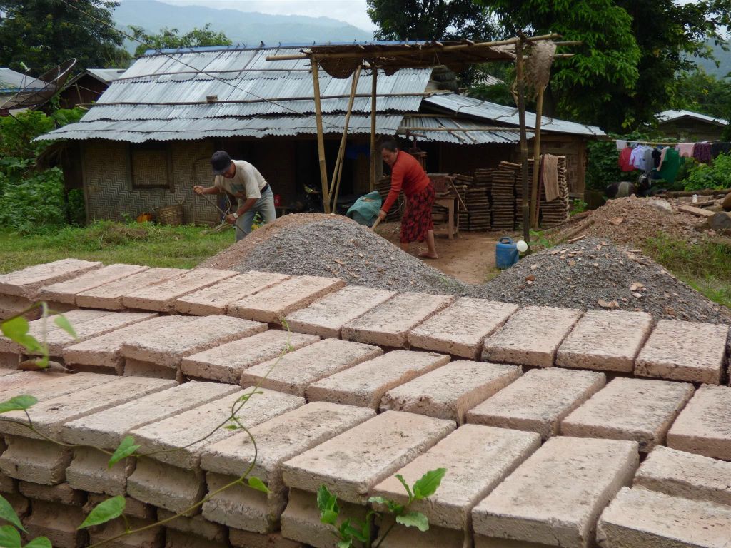 HSIPAW - een baksteen fabriekje