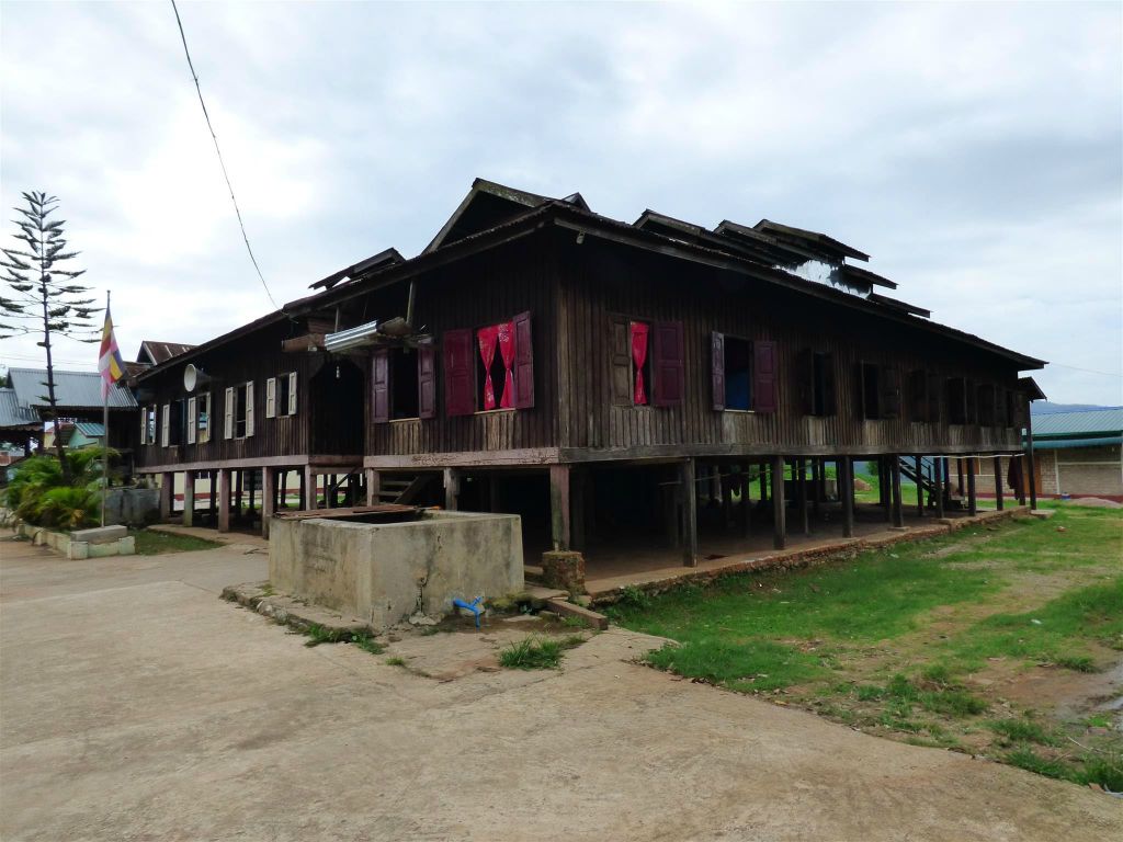 HSIPAW - een gebouw van een klooster