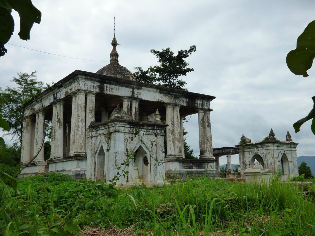 HSIPAW - enkele graftombes