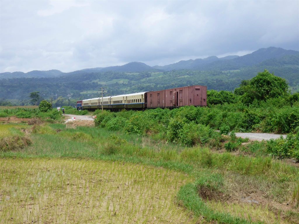 HSIPAW - een voorbij rijdende trein