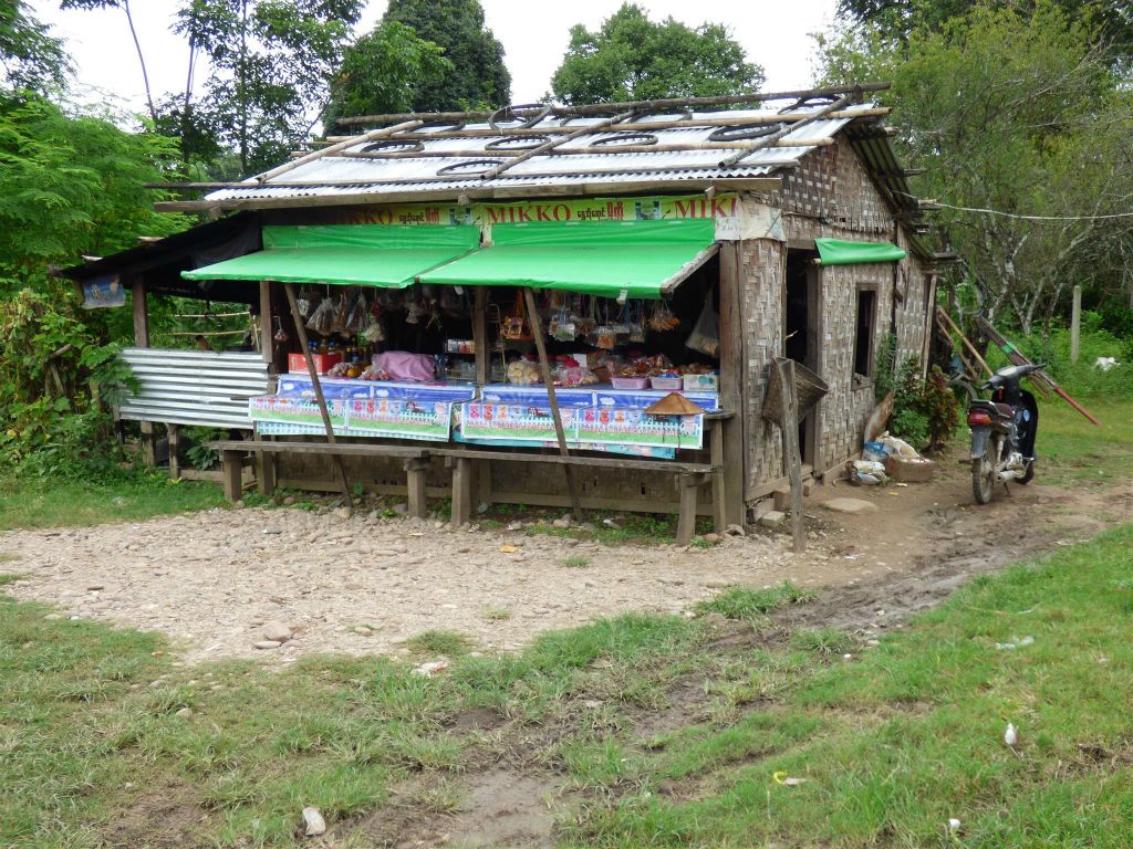 HSIPAW - een dorp supermarkt