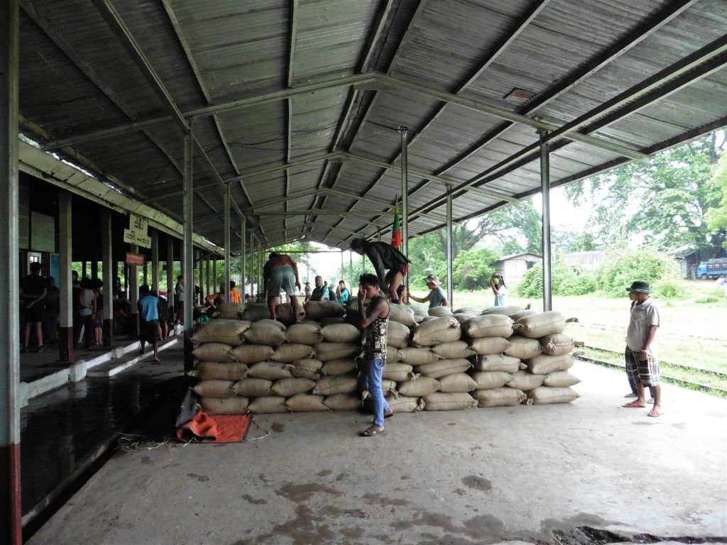 HSIPAW - het treinstation