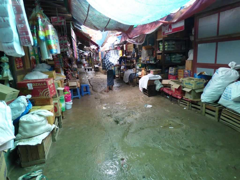 BAGAN - een lokale markt