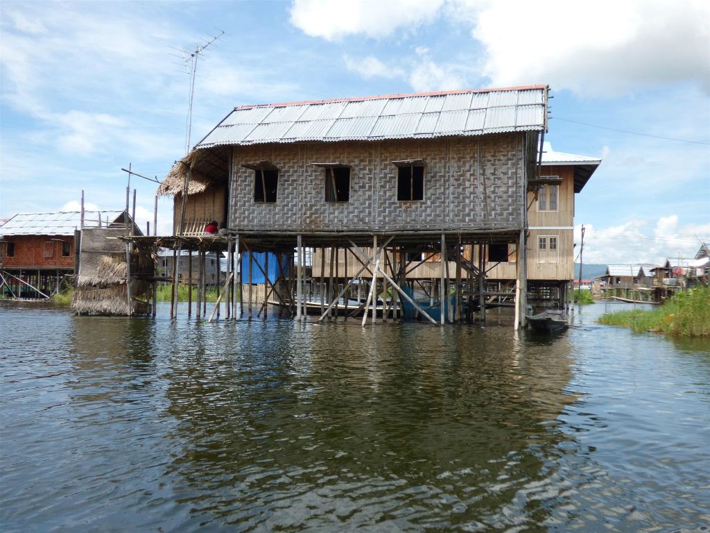 INLE MEER - een paalwoning