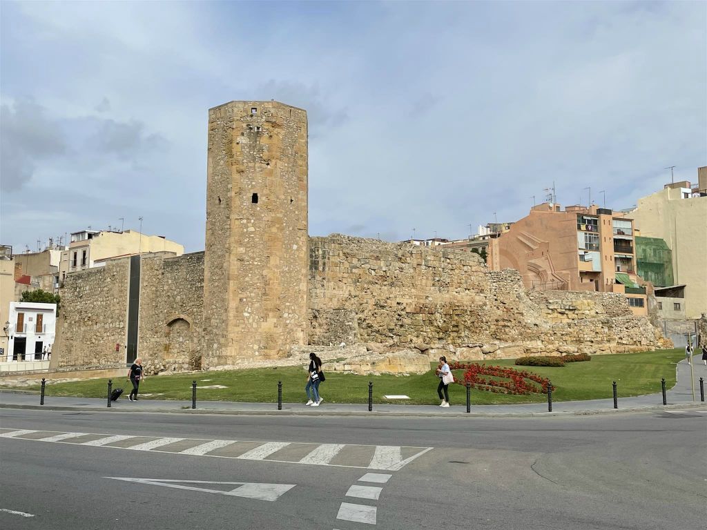TARRAGONA - de toren van de monniken