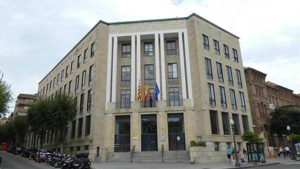 TARRAGONA - een overheidsgebouw van het ministerie van financiën