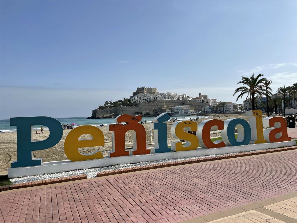 PEÑÍSCOLA - de Peñíscola letters