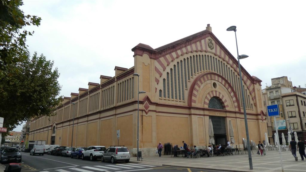 TORTOSA - de versmarkt, de Mercat Central de Tortosa