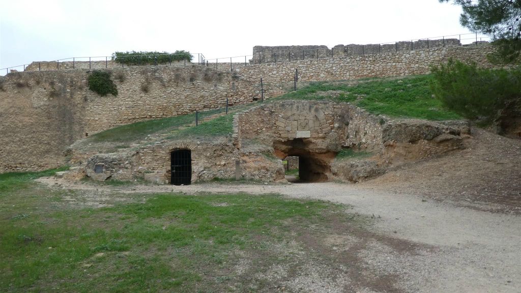 TORTOSA - het fort van San Juan