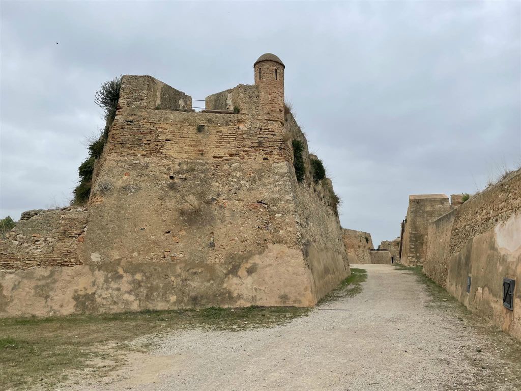 TORTOSA - het fort van San Juan