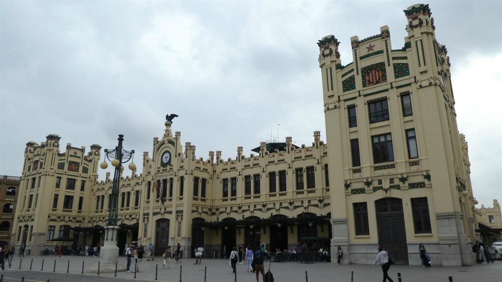 VALENCIA - het treinstation Valencia-Noord