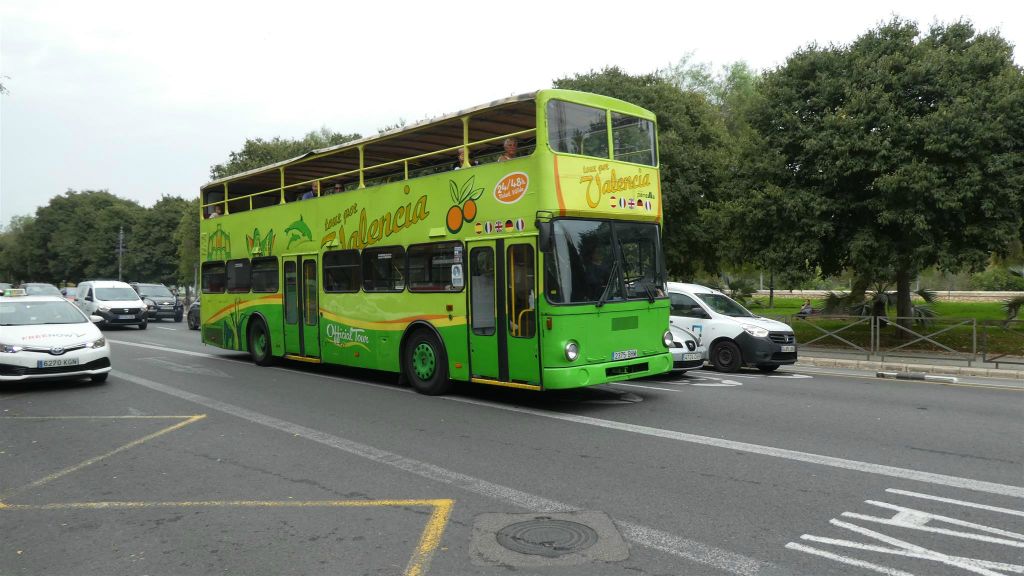 VALENCIA - een toeristenbus