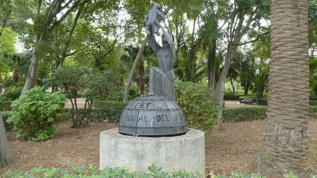 CASTELLÓN DE LA PLANA - het Unicef monument