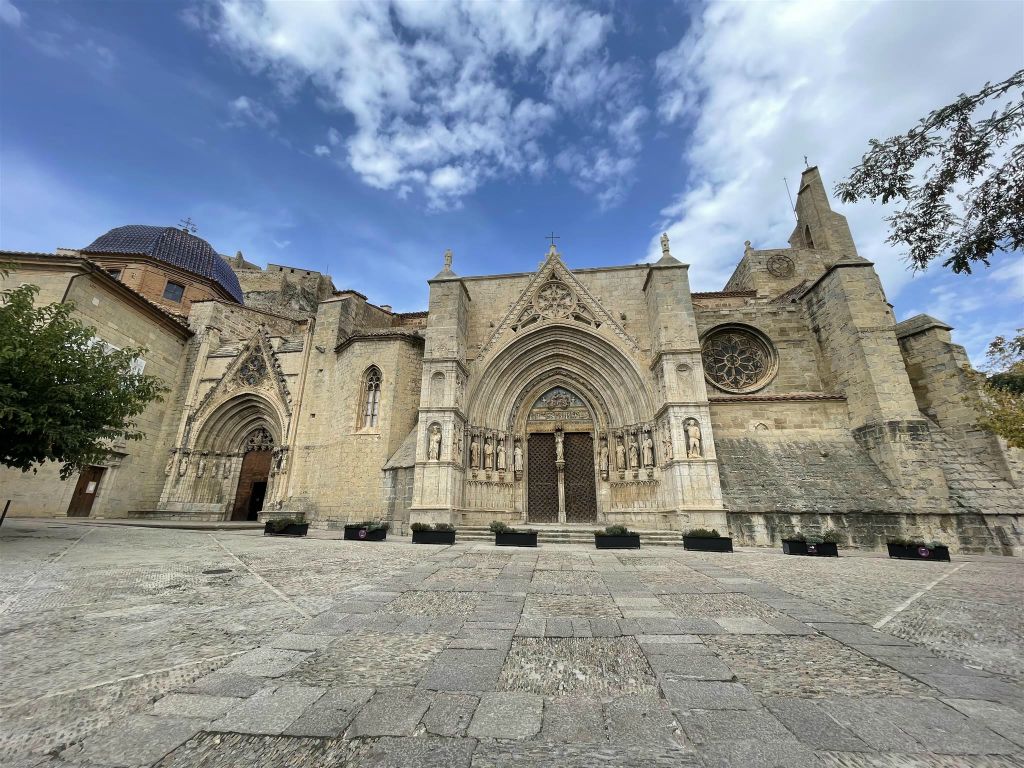 MORELLA - de aartspriesterlijke kerk van Santa María la Mayor