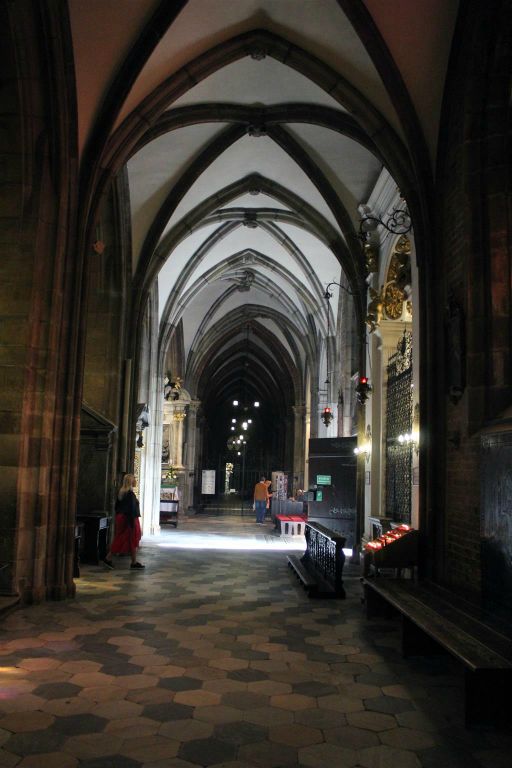 WROCLAW - binnen in de kathedraal van St. Johannes de Doper