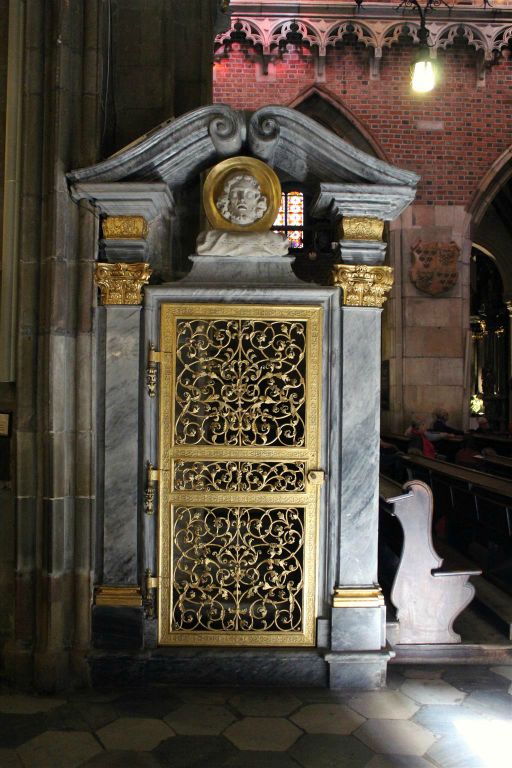 WROCLAW - binnen in de kathedraal van St. Johannes de Doper