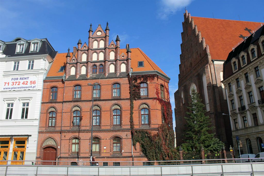 WROCLAW - een gebouw