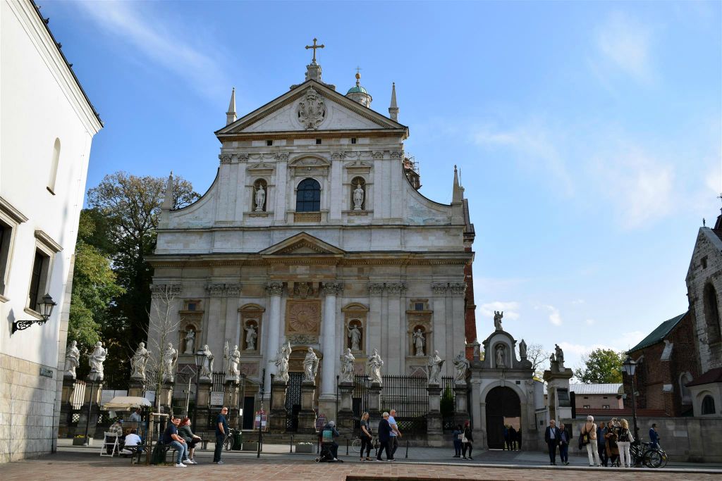 KRAKAU - de kerk van de heiligen Peter en Paul de apostelen