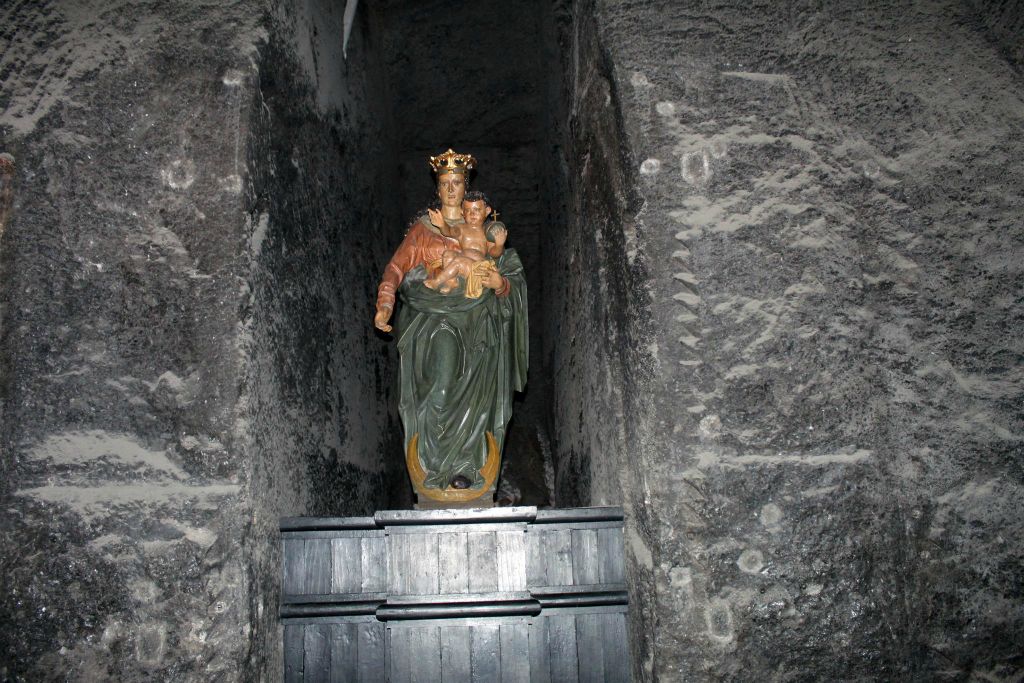 WIELICZKA - een beeld in de Wieliczka-zoutmijn