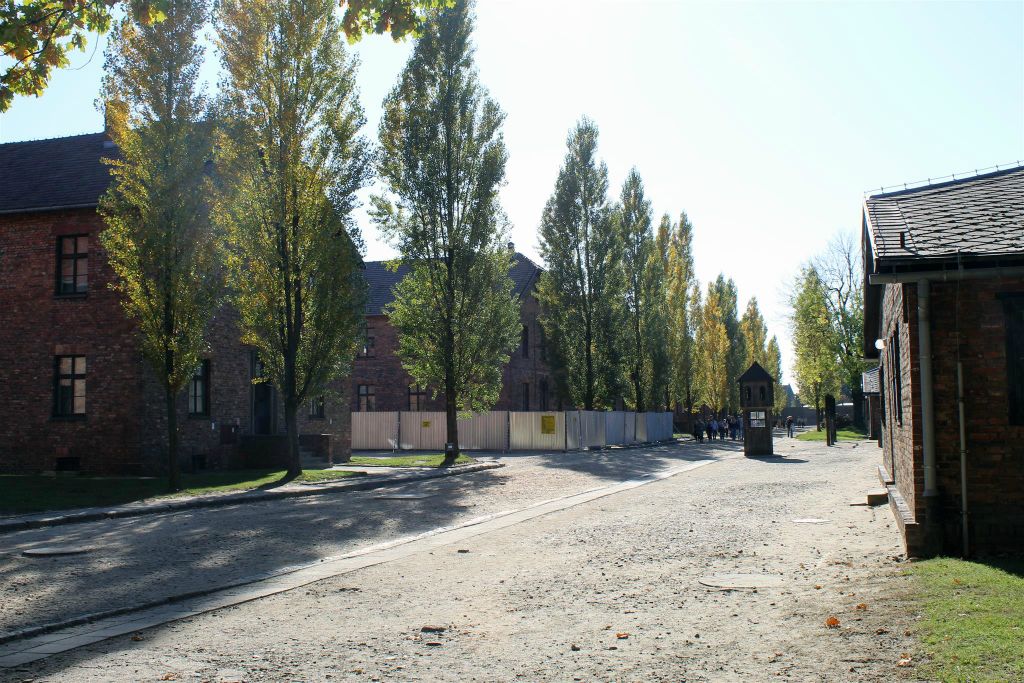 AUSCHWITZ - de bakstenen barakken van Auschwitz I