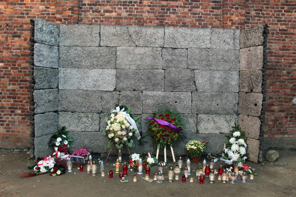 AUSCHWITZ - een gedenkplaats bij Auschwitz I