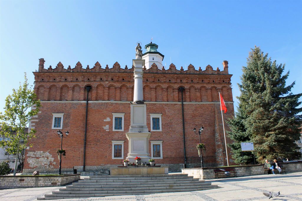 SANDOMIERZ - het stadhuis