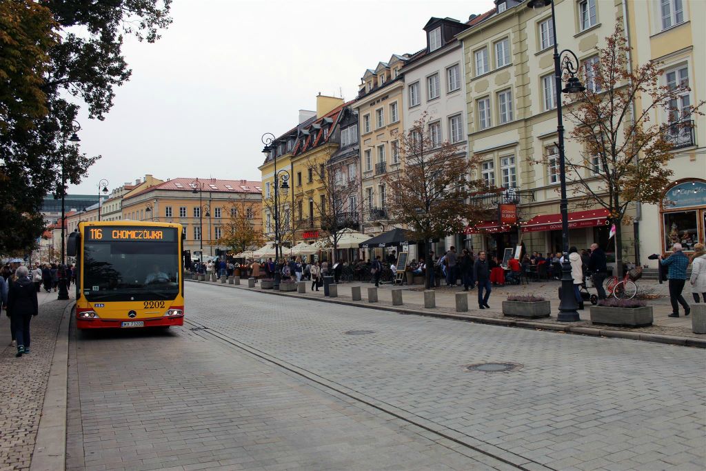WARSCHAU - de straat Krakowskie Przedmieście
