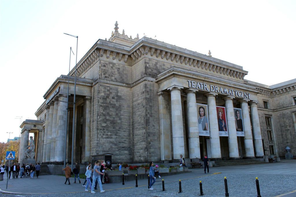 WARSCHAU - het dramatisch theater