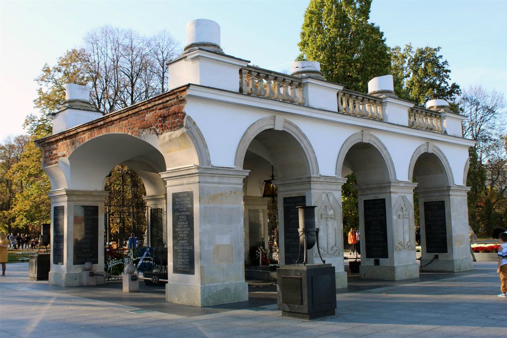 WARSCHAU - het graf van de onbekende soldaat op het Piłsudski-plein